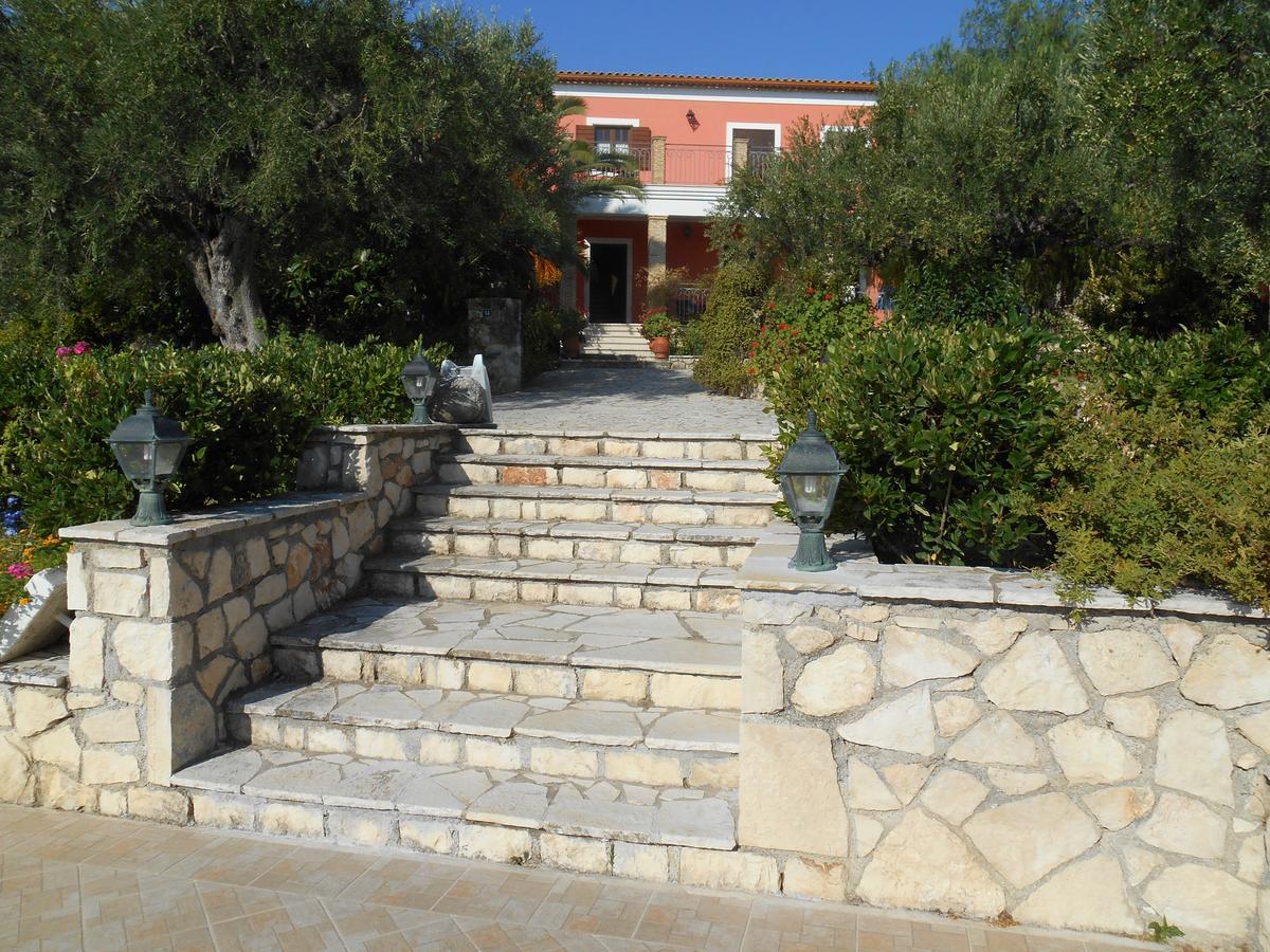 Hotel Anatoli Labreon Agia Marina  Zewnętrze zdjęcie