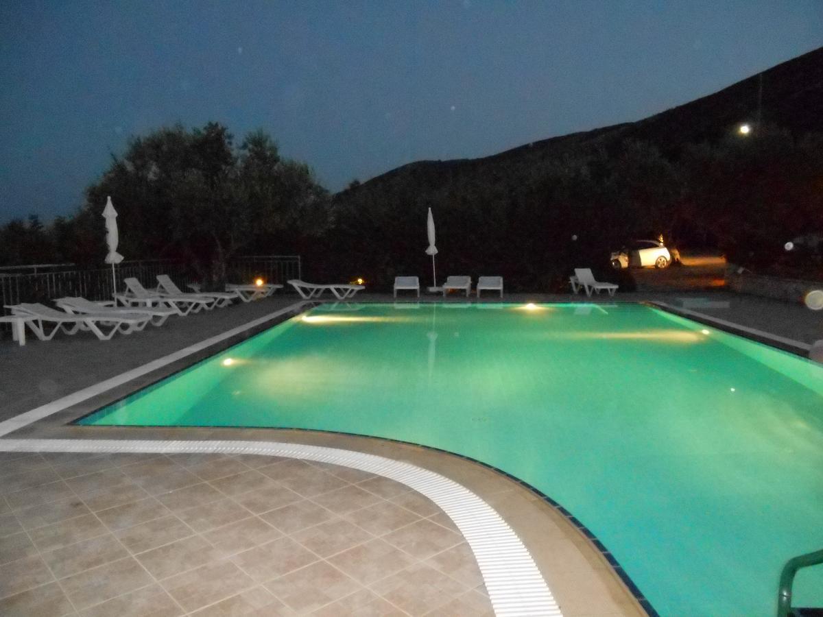 Hotel Anatoli Labreon Agia Marina  Zewnętrze zdjęcie